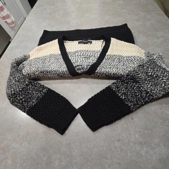 FOREVER 21 Women's Black Grey Cream Button-Down V-Neck Cardigan - Medium - Picture 12 of 15